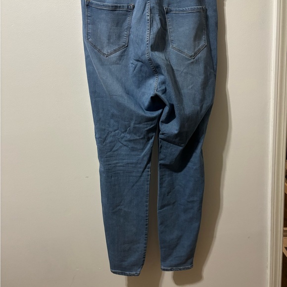 Fashion Nova Light Blue Men's Relaxed Jeans - Picture 2 of 3